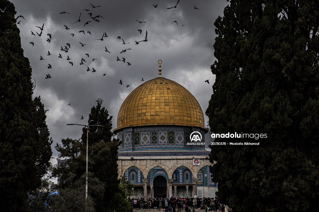 Second Friday prayer of Ramadan at Al-Aqsa