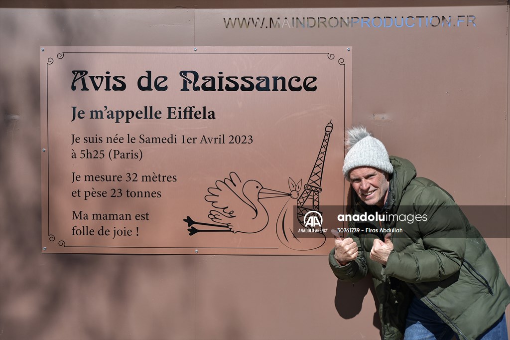 The piece of art 'Eiffela Tower' in Paris