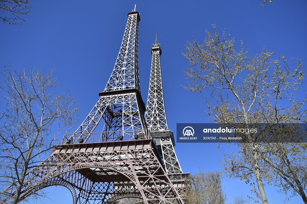 The piece of art 'Eiffela Tower' in Paris