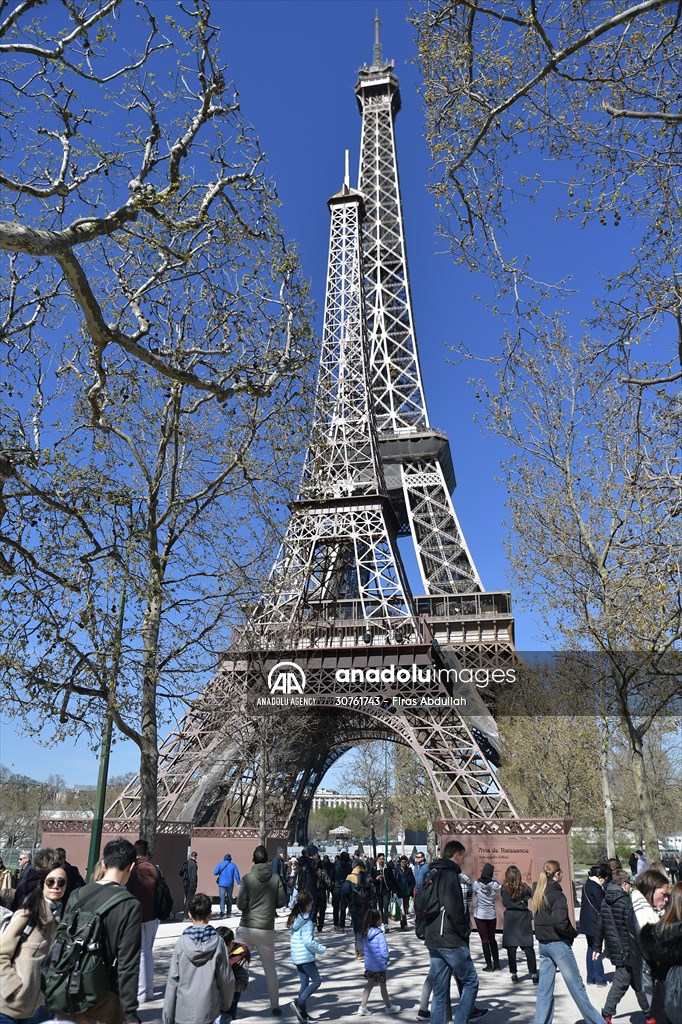 The piece of art 'Eiffela Tower' in Paris