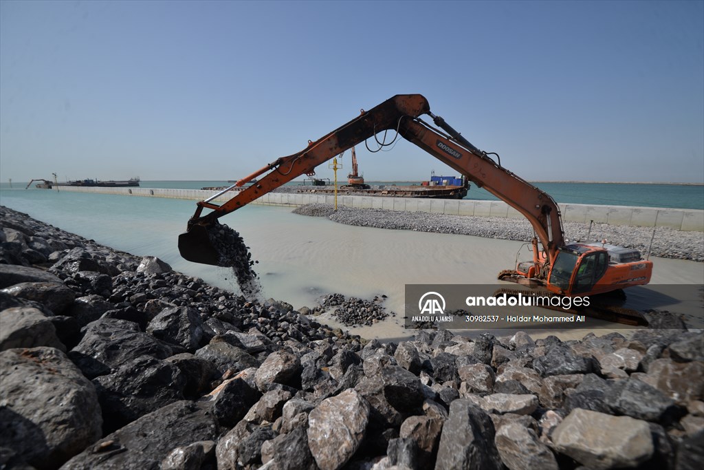 Orta Doğu'nun en büyük limanlarından Irak'taki Büyük Faw'ın inşaat çalışmaları devam ediyor