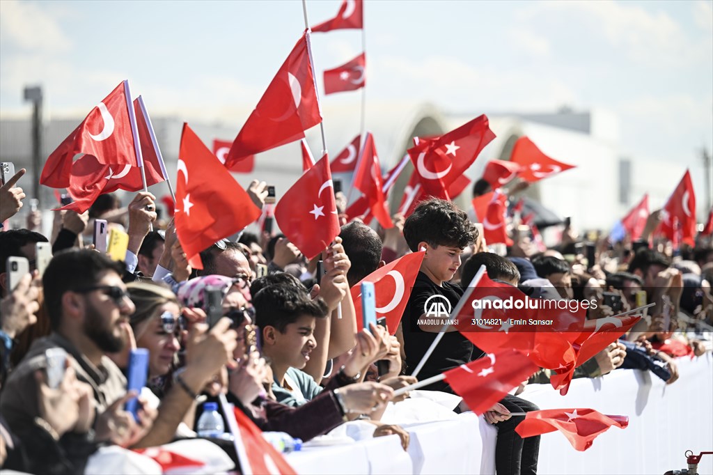 'İstikbalin Yüzyılı Tanıtım Programı'