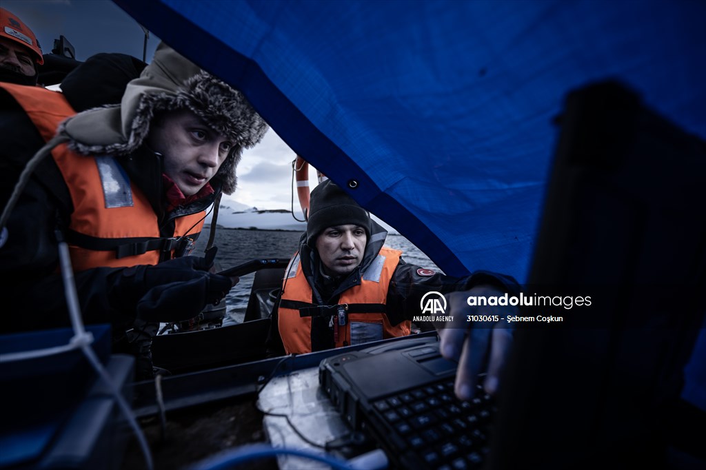 The "mapmakers" of the Antarctic Science Expedition