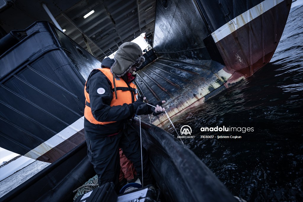 The "mapmakers" of the Antarctic Science Expedition