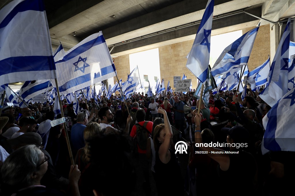 Israel's Knesset passes bill in first reading to limit court powers