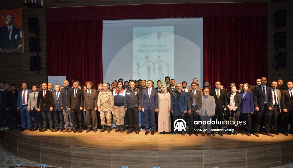 Ardahan'da 'Aile Çalıştayı' düzenlendi