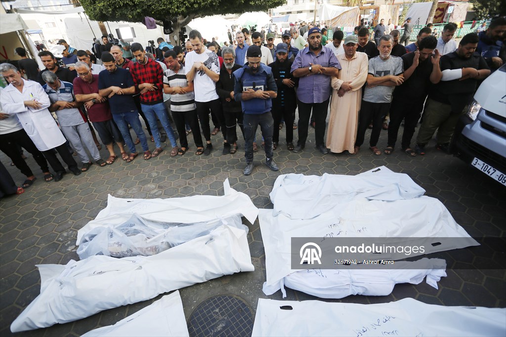 Anadolu Agency cameraman Mohammed Alaloul lost his 4 children and 3 siblings in the Israeli attack on Gaza