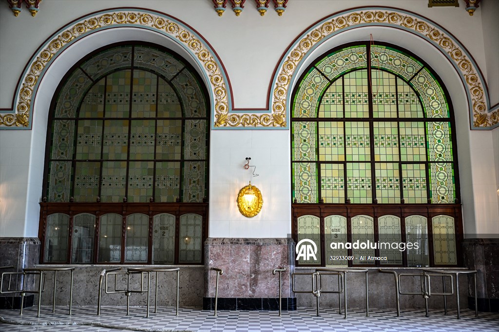 İstanbul'un sembollerinden tarihi Haydarpaşa Garı restorasyonla özgün haline kavuşuyor