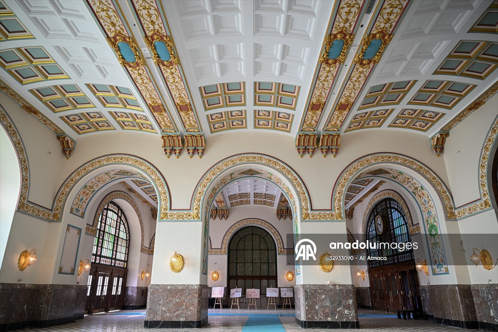 İstanbul'un sembollerinden tarihi Haydarpaşa Garı restorasyonla özgün haline kavuşuyor
