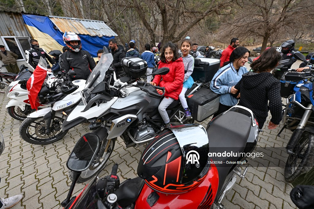 Adiyaman Motorcycle Club visits children of earthquake-stricken village