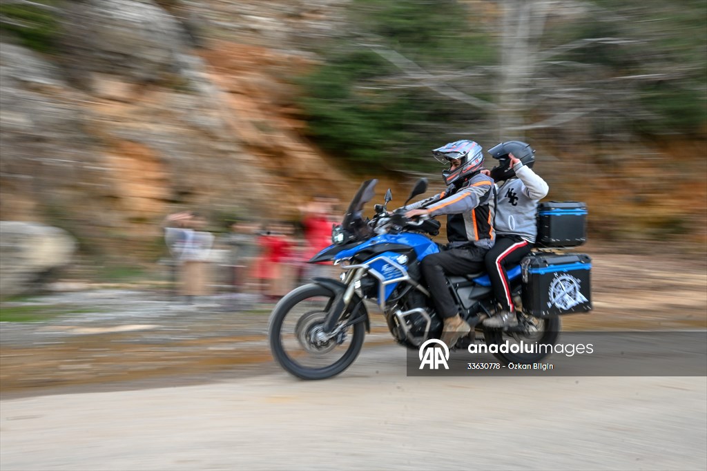 Adiyaman Motorcycle Club visits children of earthquake-stricken village