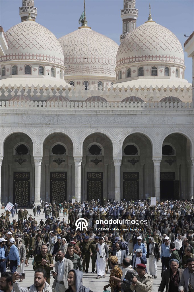 Houthis mark 20th anniversary of Hussein al-Houthi's assassination in Yemen