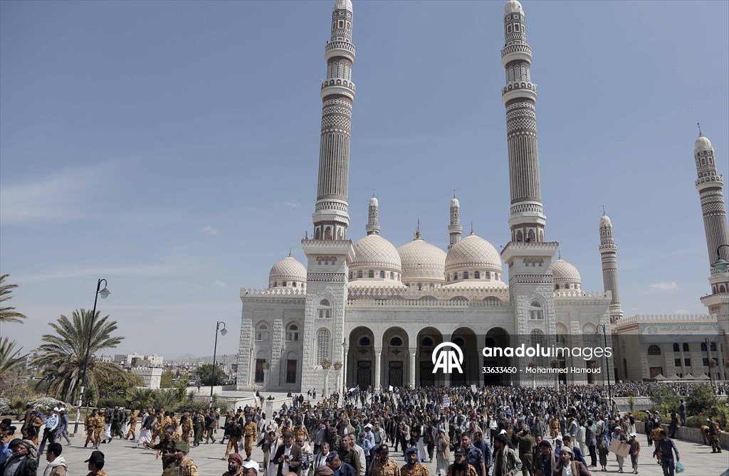 Houthis mark 20th anniversary of Hussein al-Houthi's assassination in Yemen