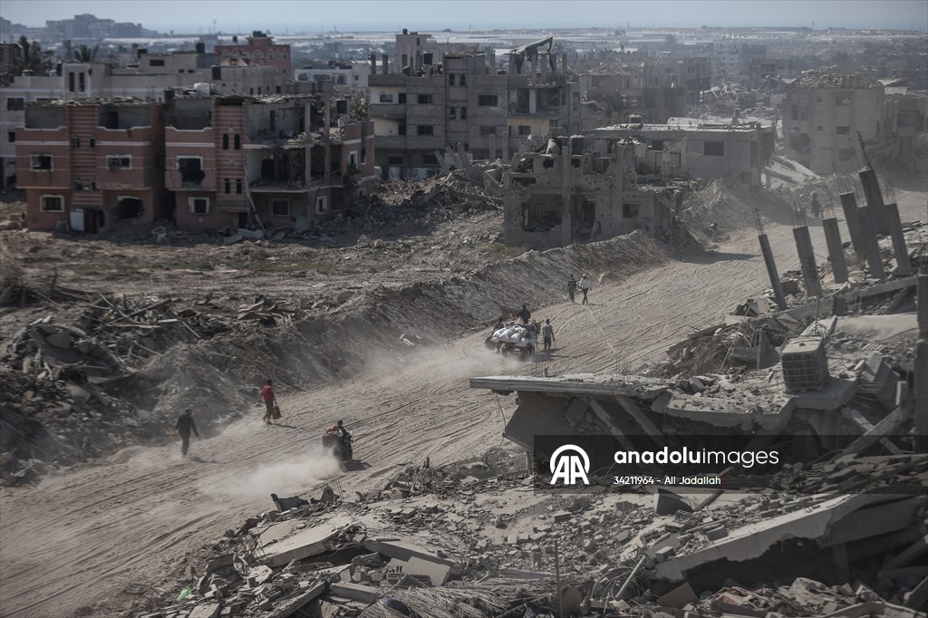 Israeli forces withdraw parts of Khan Yunis, destruction revealed