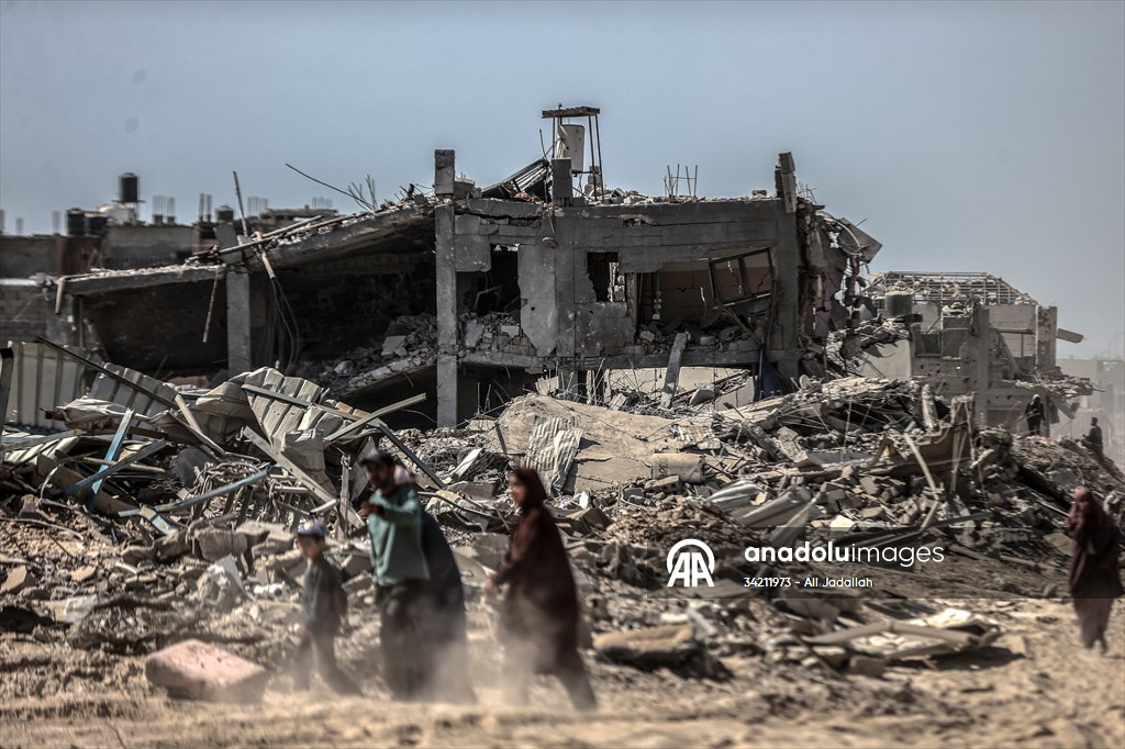 Israeli forces withdraw parts of Khan Yunis, destruction revealed