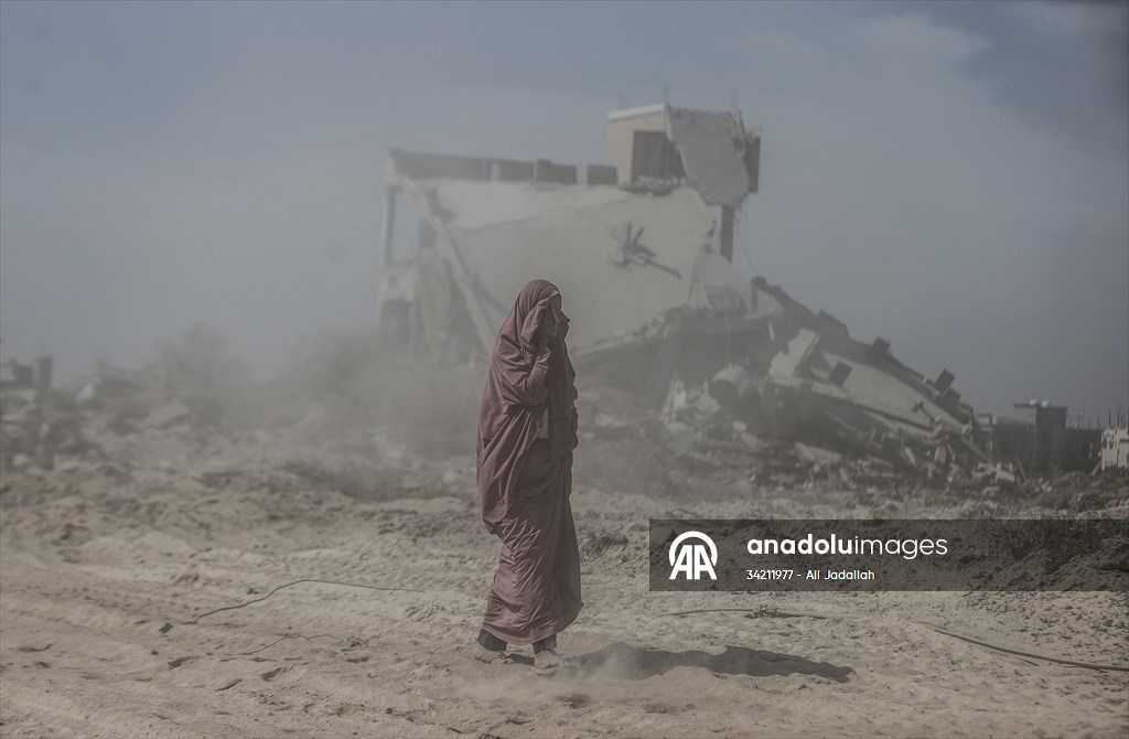 Israeli forces withdraw parts of Khan Yunis, destruction revealed