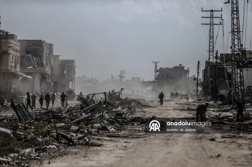 Israeli forces withdraw parts of Khan Yunis, destruction revealed