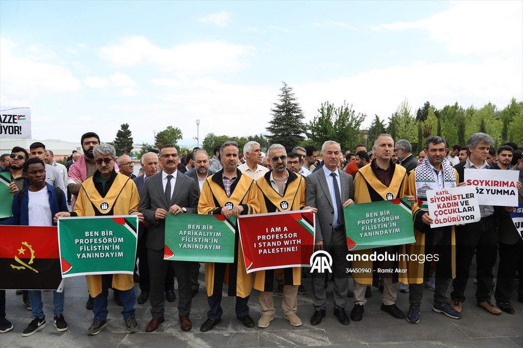 Malatya'da üniversite öğrencileri ABD'deki Filistin eylemlerine destek verdi