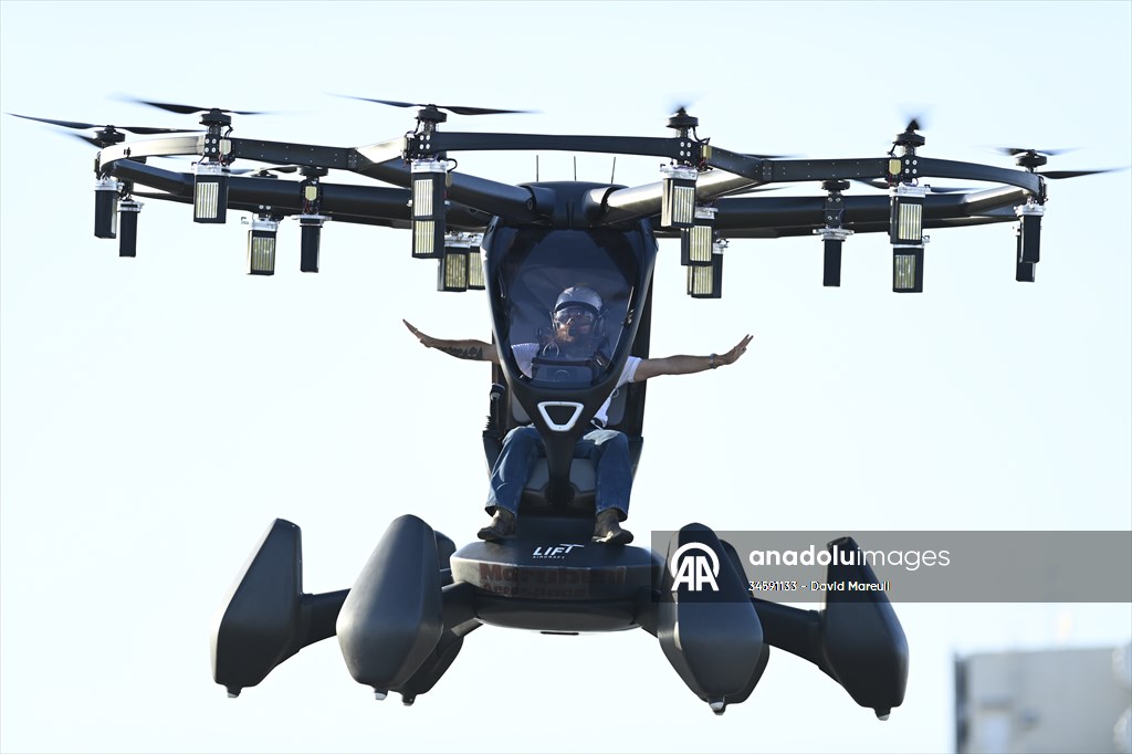 HEXA, the new generation flying car, in demonstration in Tokyo