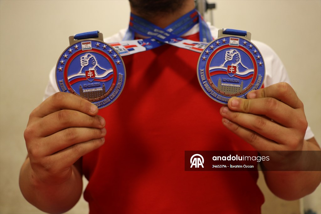 Milli bilek güreşçi İsmail Berk Kurt, gözünü Dünya Şampiyonası'na çevirdi