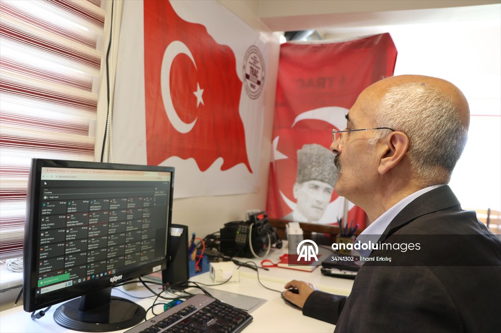 Üniversite öğrencilerine yerinde 'amatör telsizcilik ve afet haberleşme' dersi