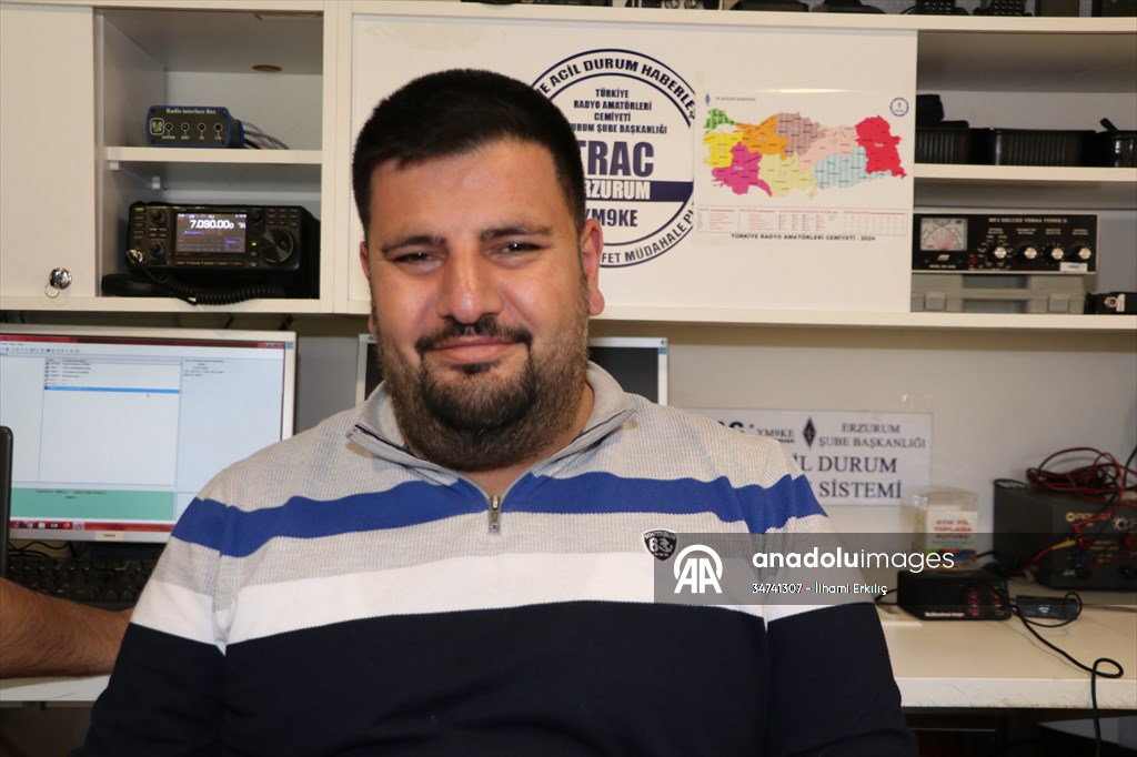 Üniversite öğrencilerine yerinde 'amatör telsizcilik ve afet haberleşme' dersi