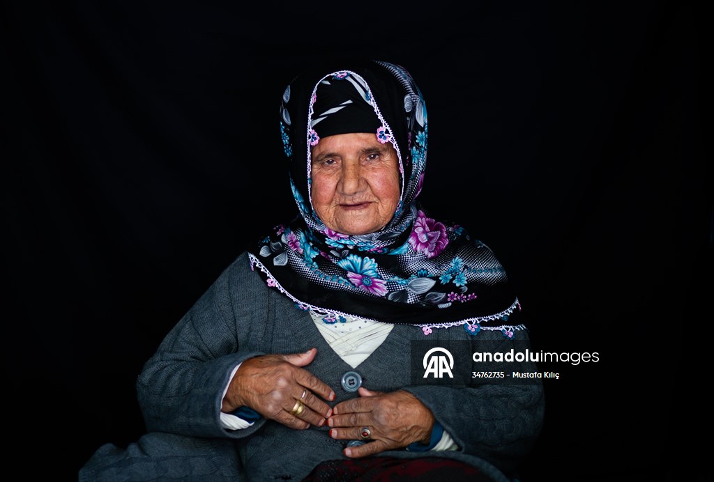 Kofi, a traditional head scarf dating back thousands of years