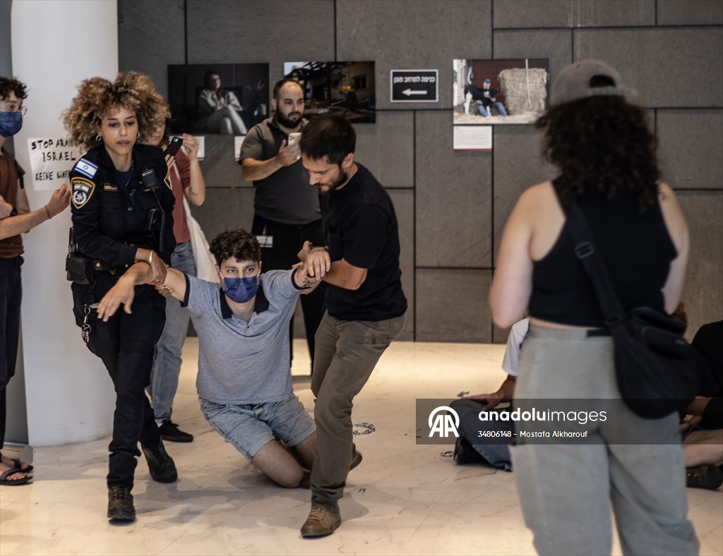 Israeli demonstrators demand Berlin administration cut arms exports to Israel in Tel Aviv