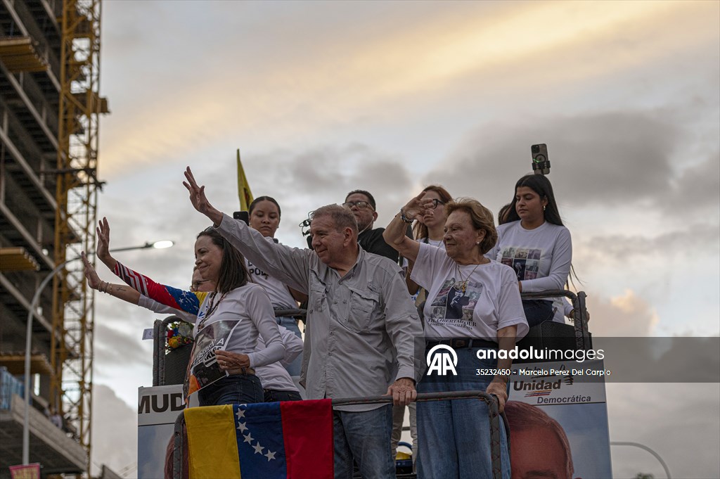 Venezuela'da muhalefetinin ortak adayı Edmundo Gonzalez yaklaşan başkanlık seçimleri için kampanyasını sürdürüyor