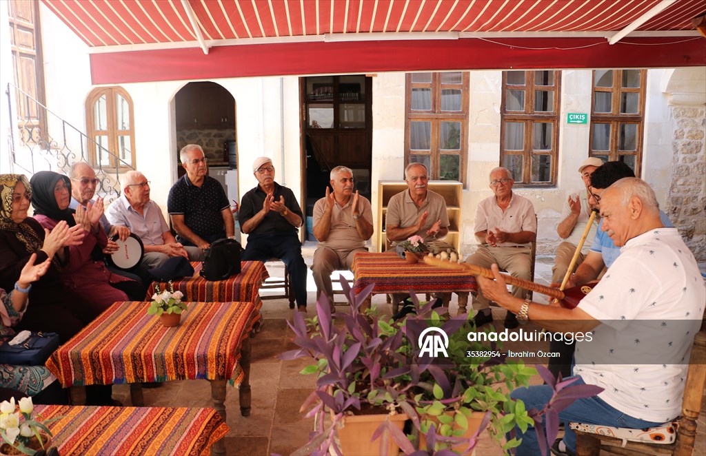 Huzur Konağı sakinleri günlerini dolu dolu geçiriyor