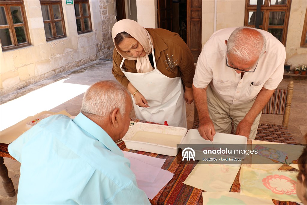 Huzur Konağı sakinleri günlerini dolu dolu geçiriyor