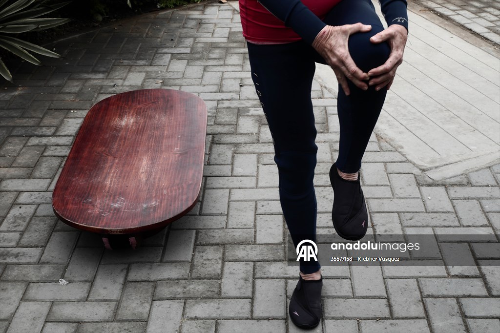 Nora Loredo: Fulfilling dreams at 67 years old on the waves of the coast of Lima, Peru