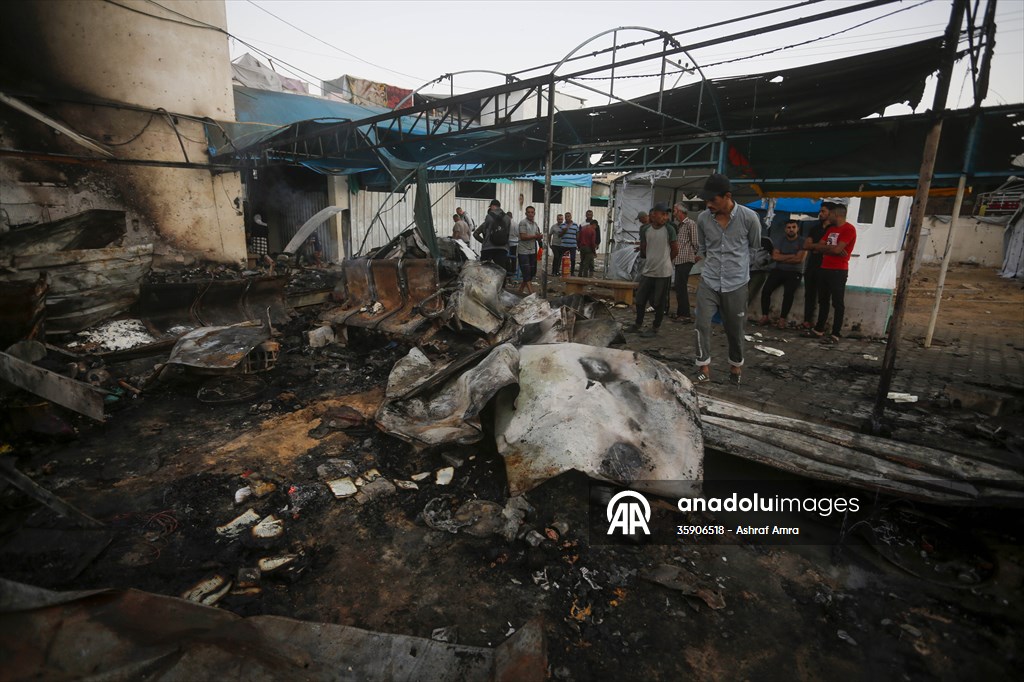 İsrail, Gazze'de hastane yerleşkesindeki yerinden edilmiş Filistinlilerin çadırlarını bombaladı