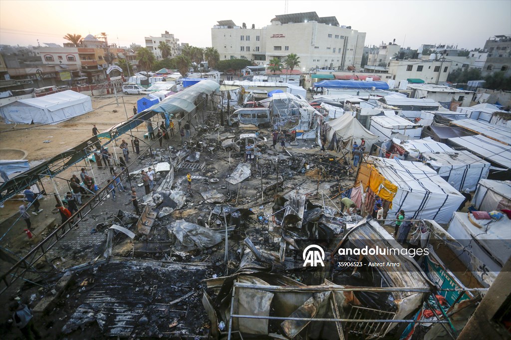 İsrail, Gazze'de hastane yerleşkesindeki yerinden edilmiş Filistinlilerin çadırlarını bombaladı