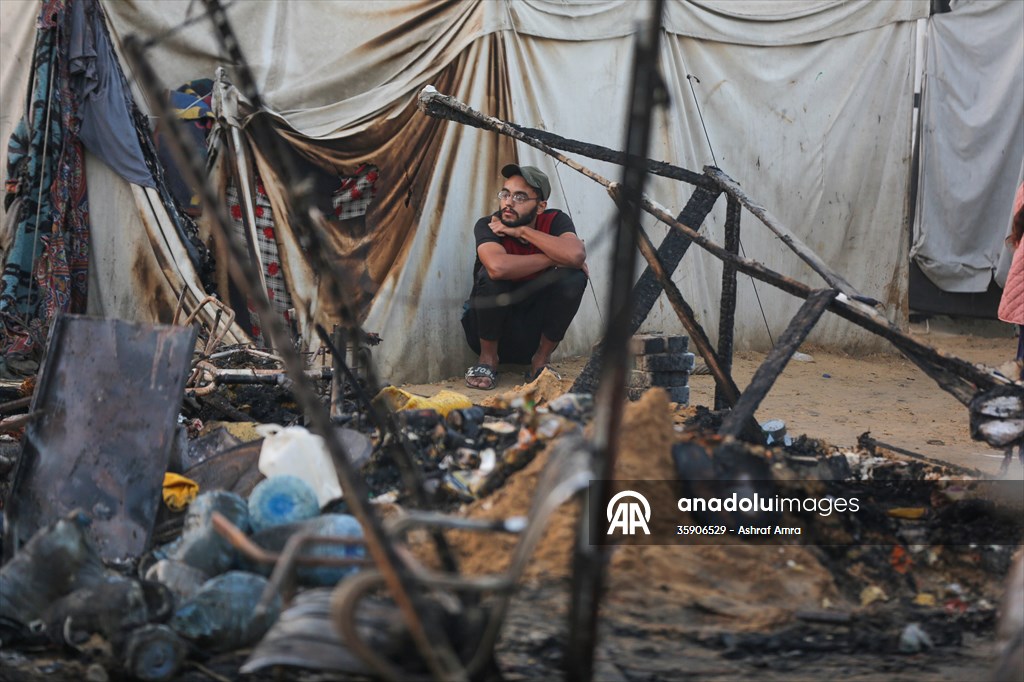 İsrail, Gazze'de hastane yerleşkesindeki yerinden edilmiş Filistinlilerin çadırlarını bombaladı