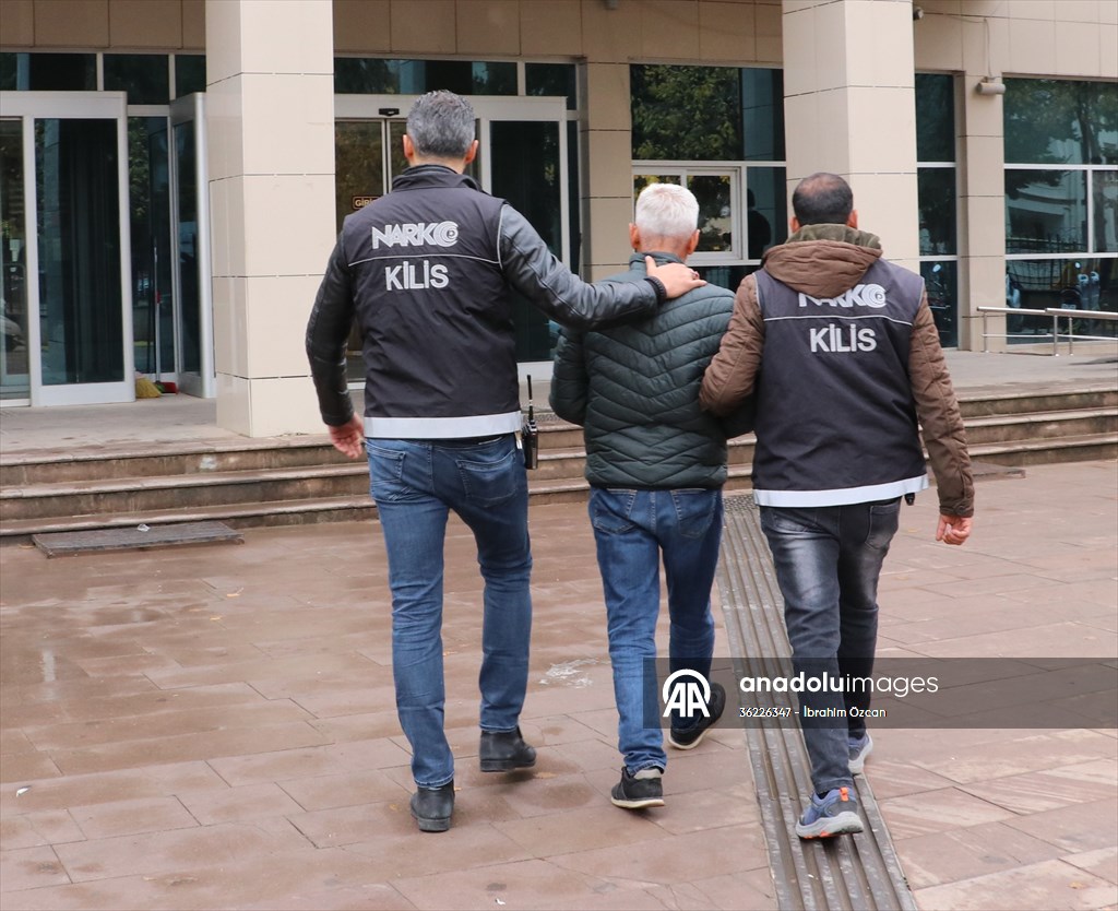 Kilis'te 2 bin 986 sentetik uyuşturucu hap ele geçirildi