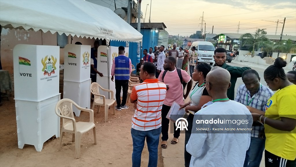 Gana'da halk sandık başında