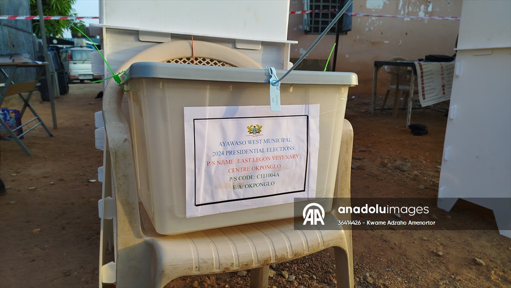Gana'da halk sandık başında