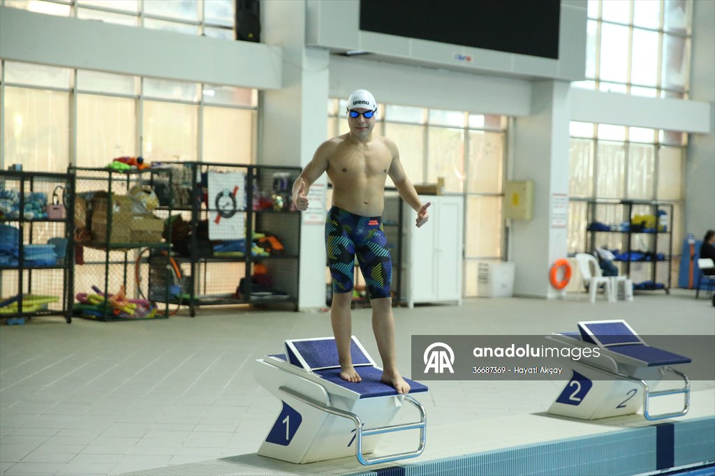 Ayrık omurga hastalığıyla mücadele eden Yusuf Efe, milli forma hedefiyle kulaç atıyor