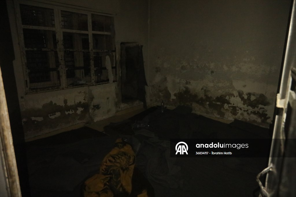 AA, Suriye'de onlarca yıl halkın korkulu rüyası olan Hava İstihbarat Şubesini görüntüledi