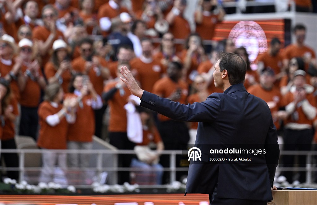 Rafael Nadal honored with tribute ceremony on Day 1 of French Open in Paris