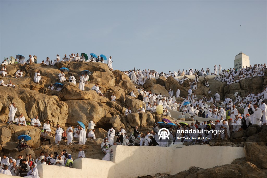 Prospective Muslim pilgrims at Arafat in Mecca