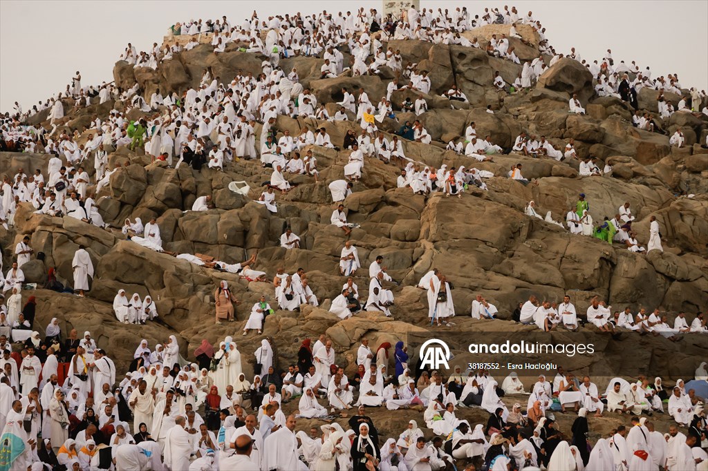 Prospective Muslim pilgrims at Arafat in Mecca