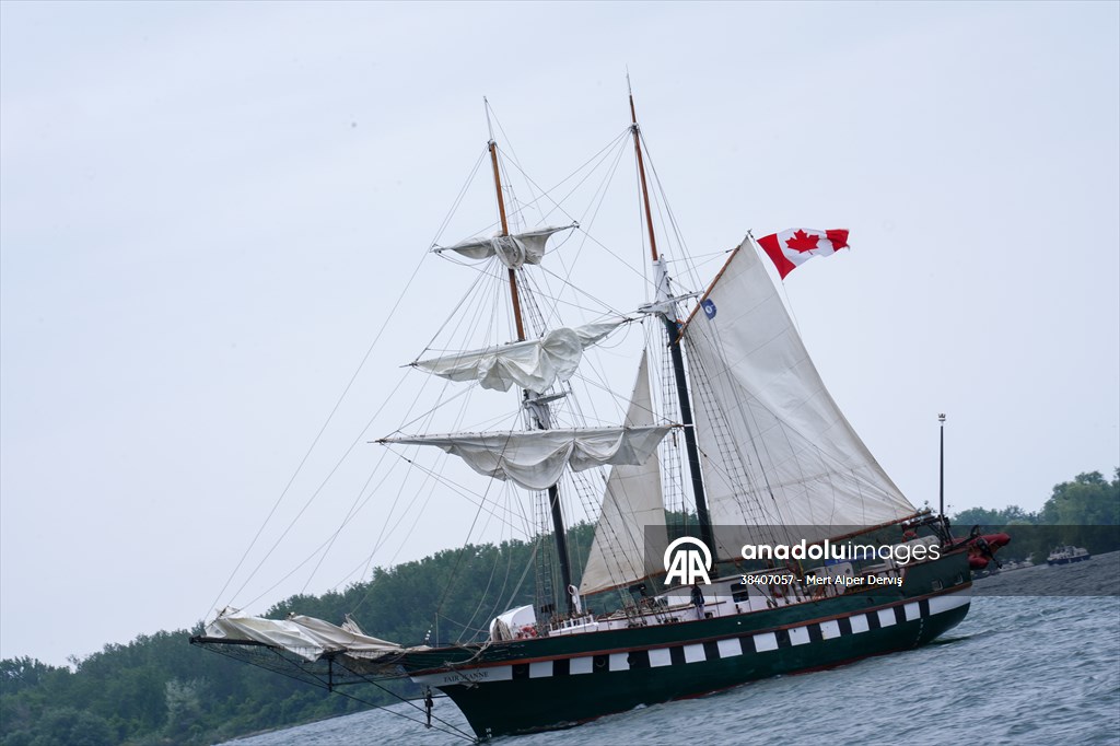 Toronto'da Yelken Geçidi düzenlendi