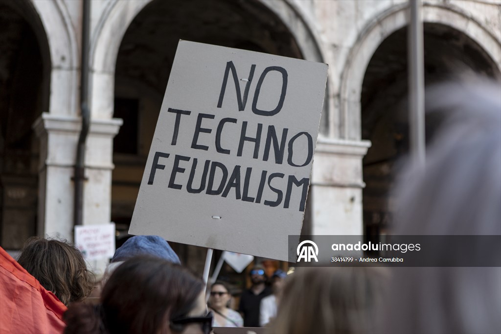 Venice activists call for ‘No Bezos, No War’ march to protest billionaire’s wedding