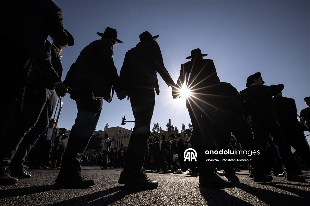 Israel arrests 3 ultra-Orthodox men for dodging military draft in first-ever police action