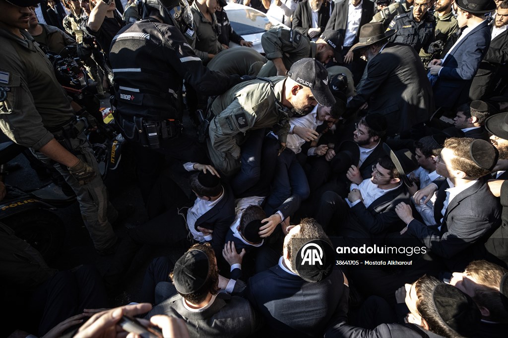 Israel arrests 3 ultra-Orthodox men for dodging military draft in first-ever police action