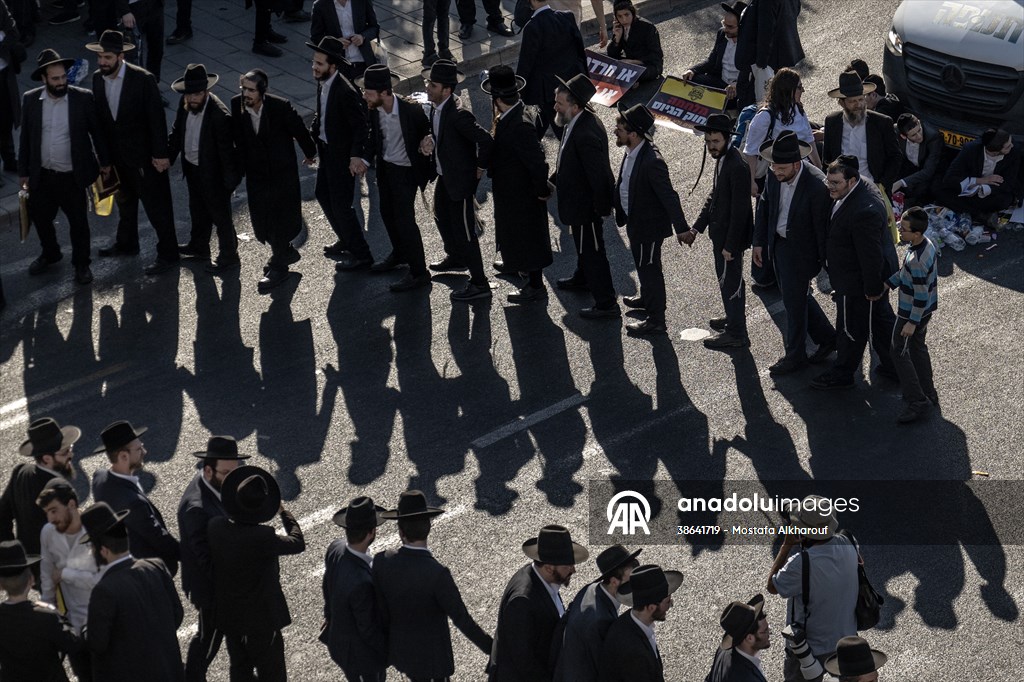 Israel arrests 3 ultra-Orthodox men for dodging military draft in first-ever police action