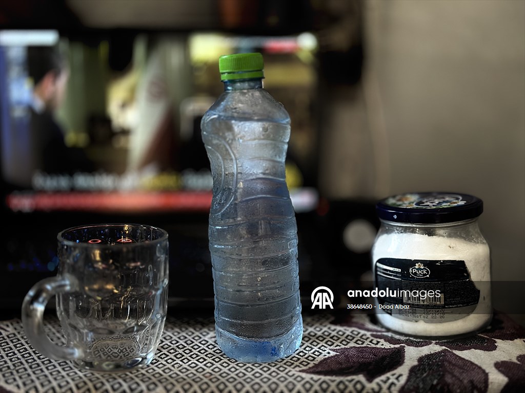 Gazze’de açlıkla mücadele eden AA serbest habercileri insani krizi aktarmayı sürdürüyor