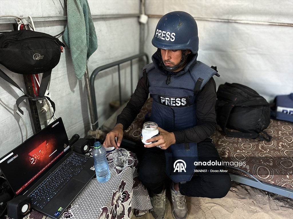 Gazze’de açlıkla mücadele eden AA serbest habercileri insani krizi aktarmayı sürdürüyor